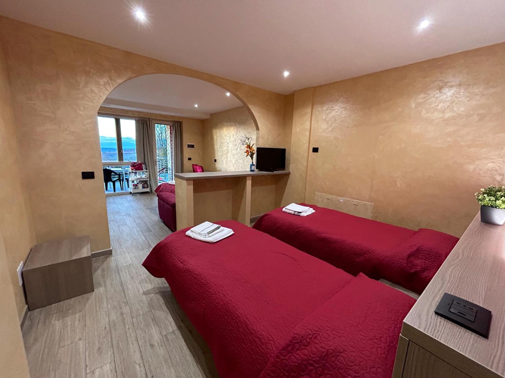 B&B La Fontana Nelle Langhe Rodello Εξωτερικό φωτογραφία